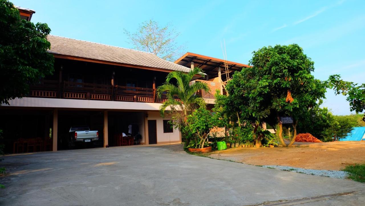 Hotel Ban Suan Mai Ngam Nan Exteriér fotografie